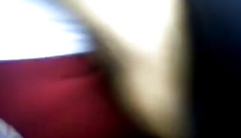 আবলুস সুইটহার্ট স্যাডি সান্টানা এটা চড়ার আগে একটি দৈত্য মোরগ উপর বাংলা চোদাচুদি ভিডিও sucks