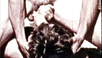 ইমো ব্লু বাংলা চোদচুদি সবাইকে কিছু নীল বল দিচ্ছে